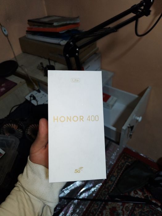 Honor 400 lite sotiladi 8+8/256