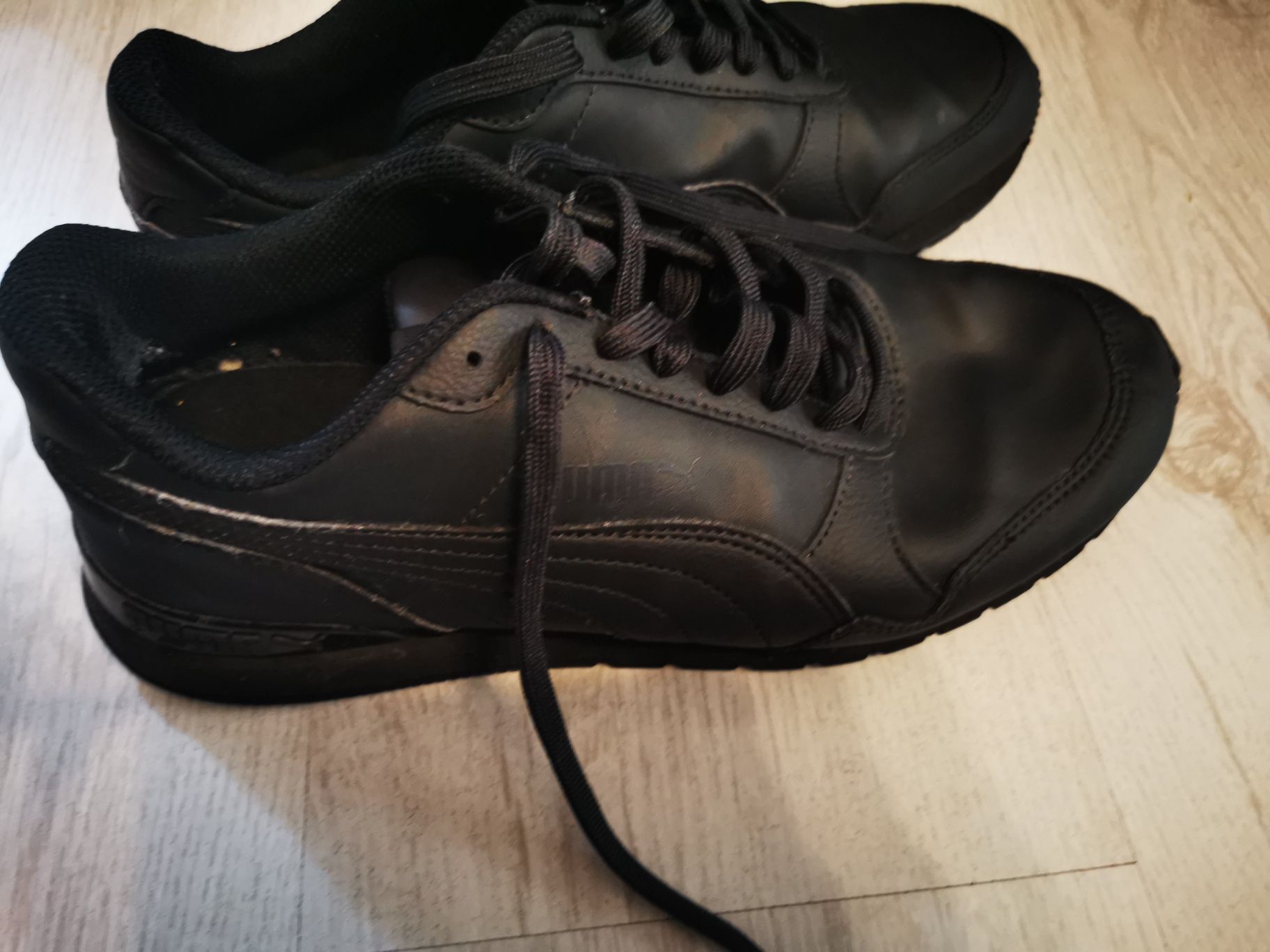 Puma marimea 41 negru