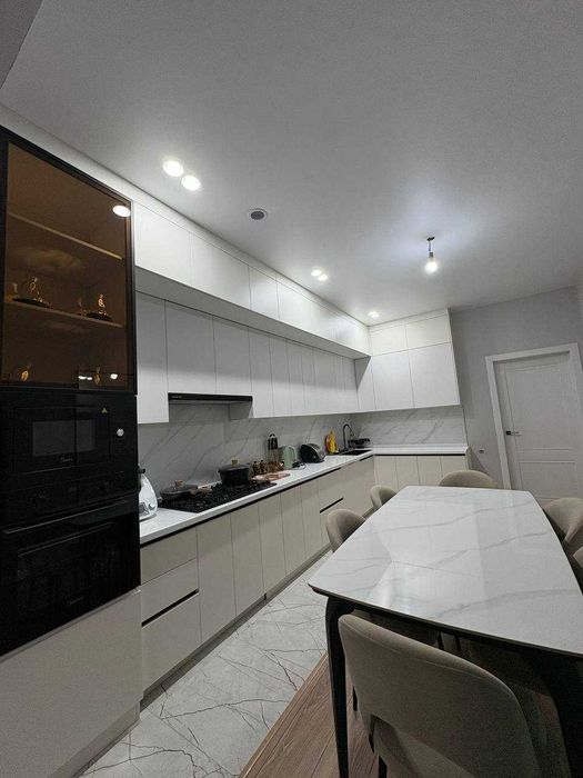 Продам 4х комн кв в доме Бизнес Класса Батыс