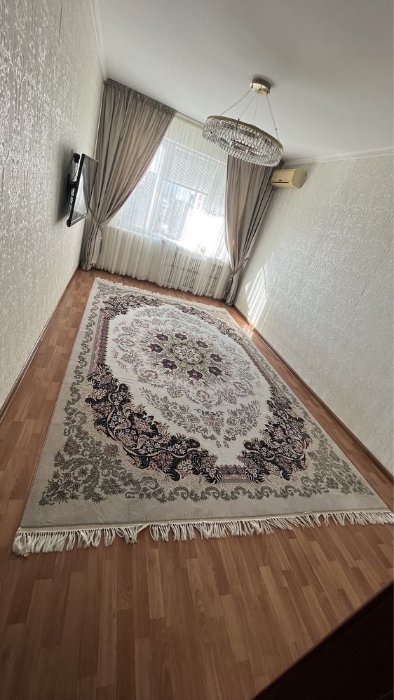 Продается ковер 2,5*4