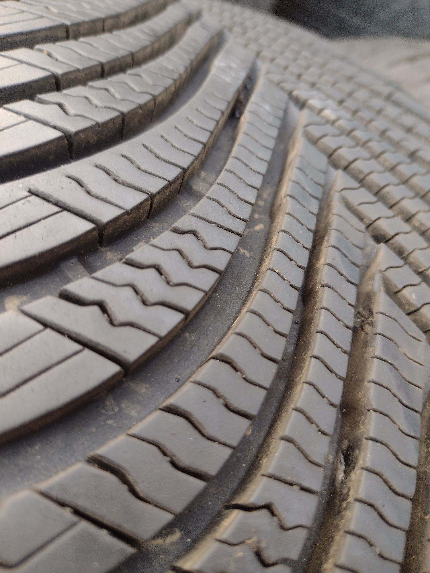 Почти нови 4бр.225/55/17 Michelin PA5 dot3417