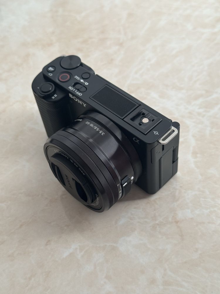 Продается Sony ZV-E10