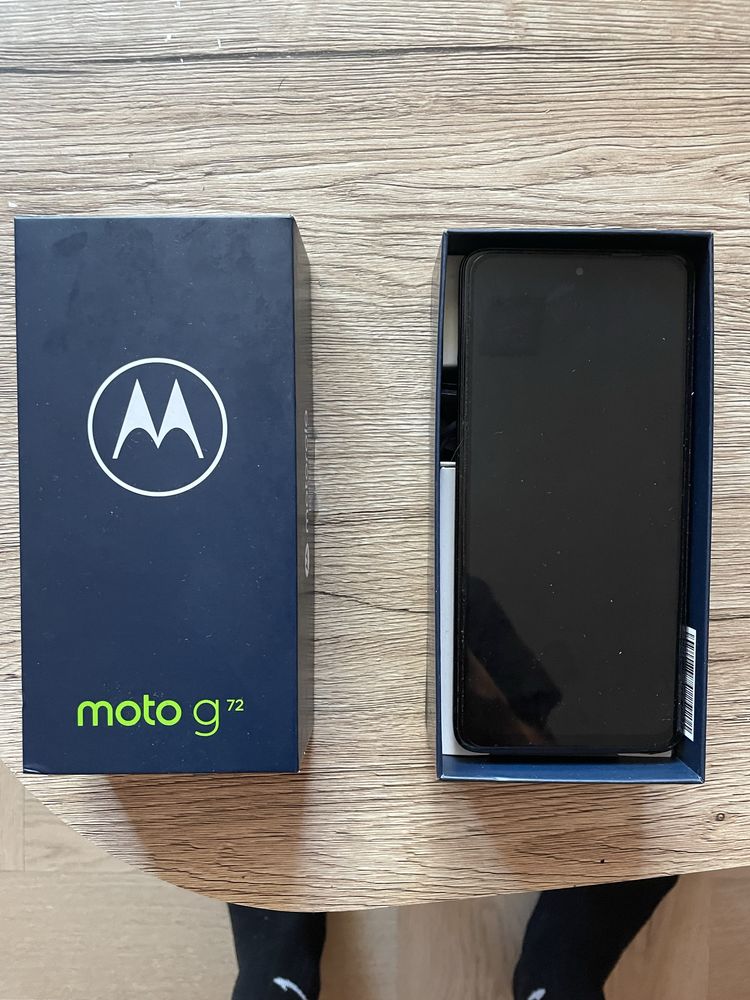 Телефон Motorola G72