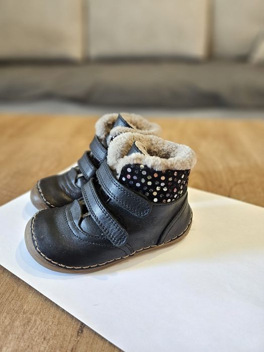 Ghete imblanite froddo marimea 23
Purtate putin, stare foarte buna - 1