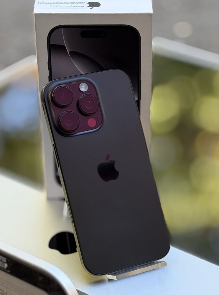 ГАРАНЦИОНЕН!!! Apple iPhone 16 Pro, 128GB, 5G, Black Titanium