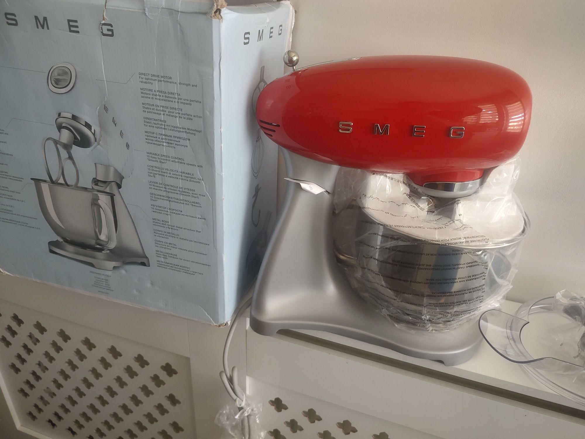 Mixer  bucatarie SMEG SMF02RDUK,nou