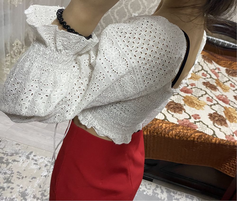 Блузка и юбка. В отличном состоянии. Город Тараз