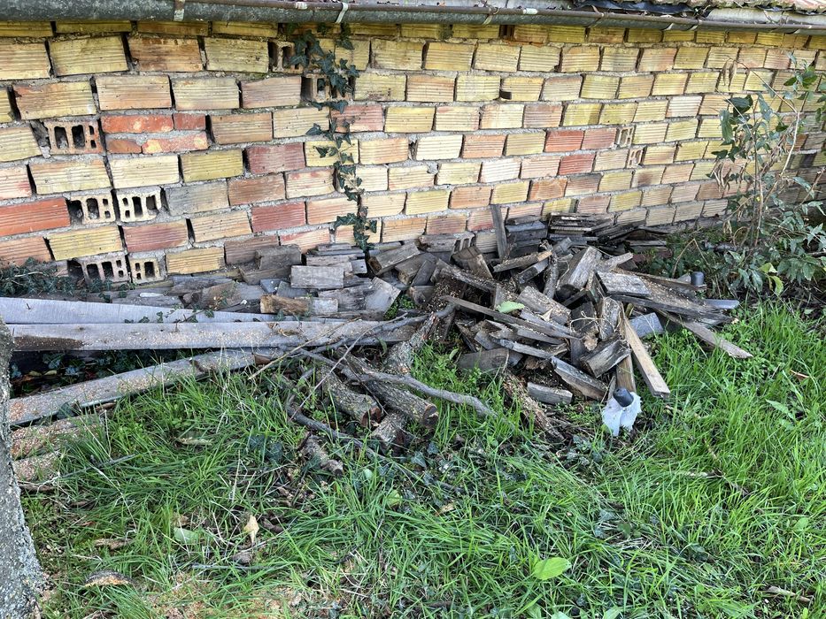 Подарявам дърва / дървенив