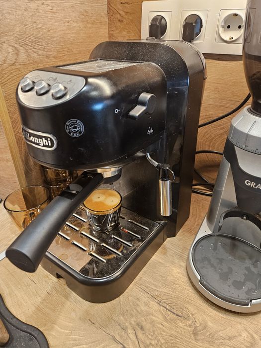 Кафемашина Делонги