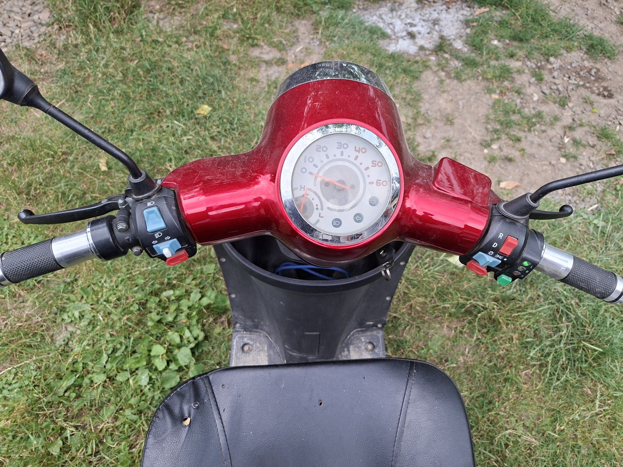 Vând triciclu electric