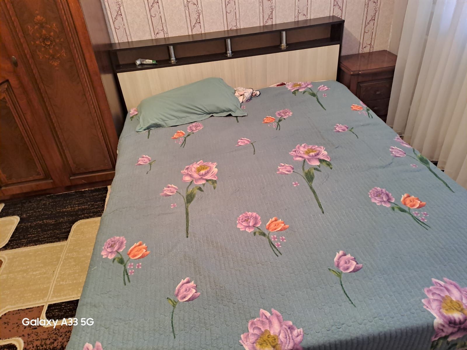 Продаётся спальный гарнитур