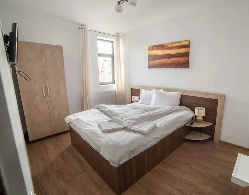 Дава се под наем Двустаен апартамент в Пловдив, Кършияка - 57 кв.м за 225 € - Снимка #2