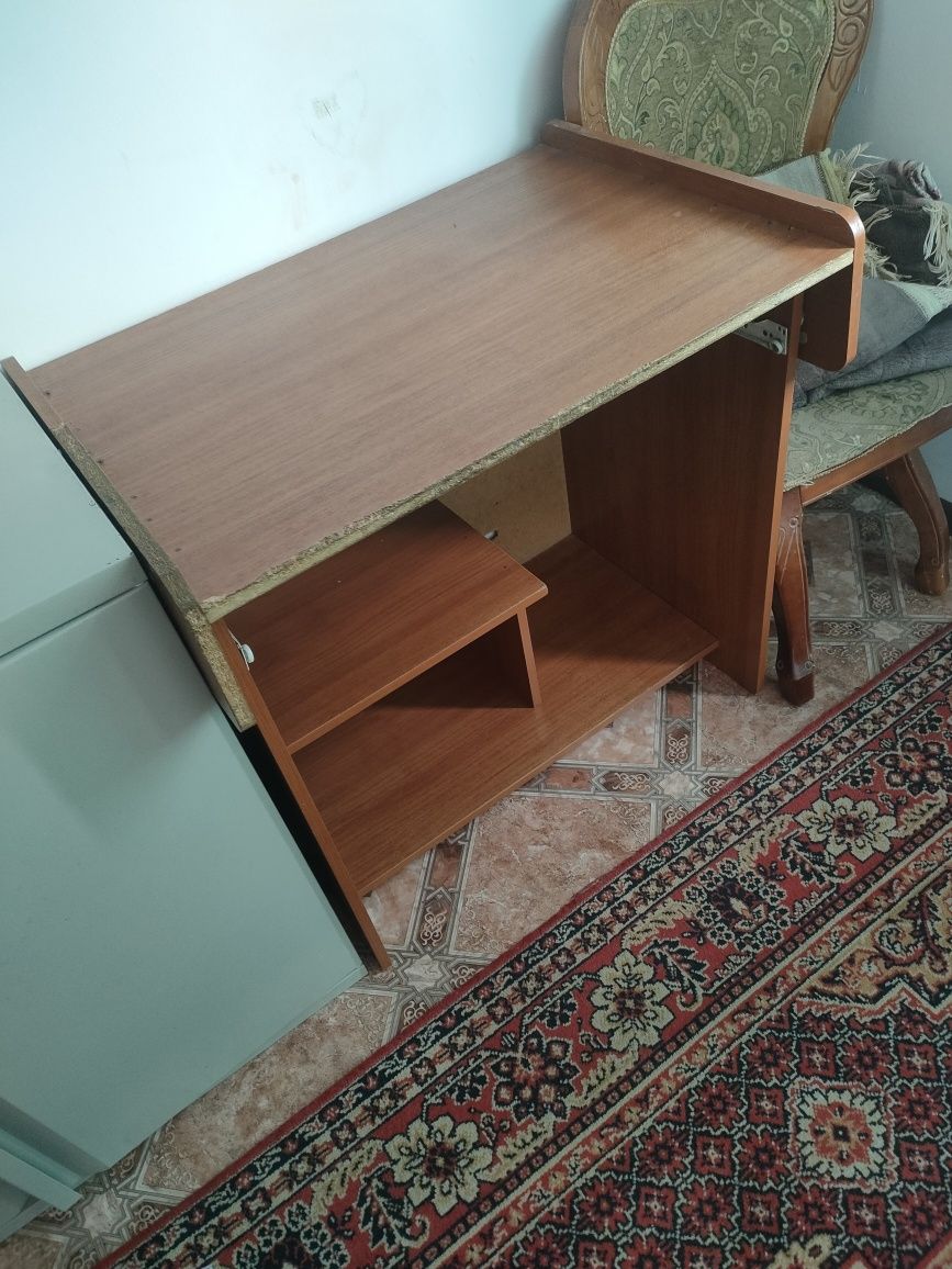 Компютерный стол