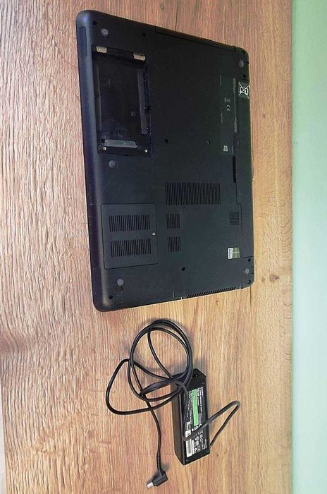 Laptop Sony Vaio i7 15.6” pentru piese nu Dell Hp Lenovo ASUS Acer