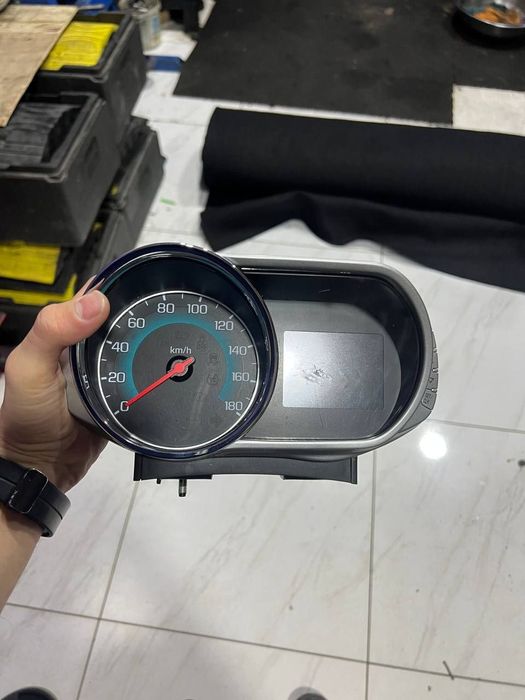 Spark Tablo aftamat karopka  xamma narsasi ishlidi