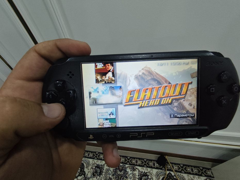 Sony PSP street e1008 (32gb flash с играми)