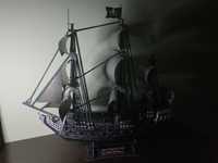 Пиратский корабль Черная жемчужина.