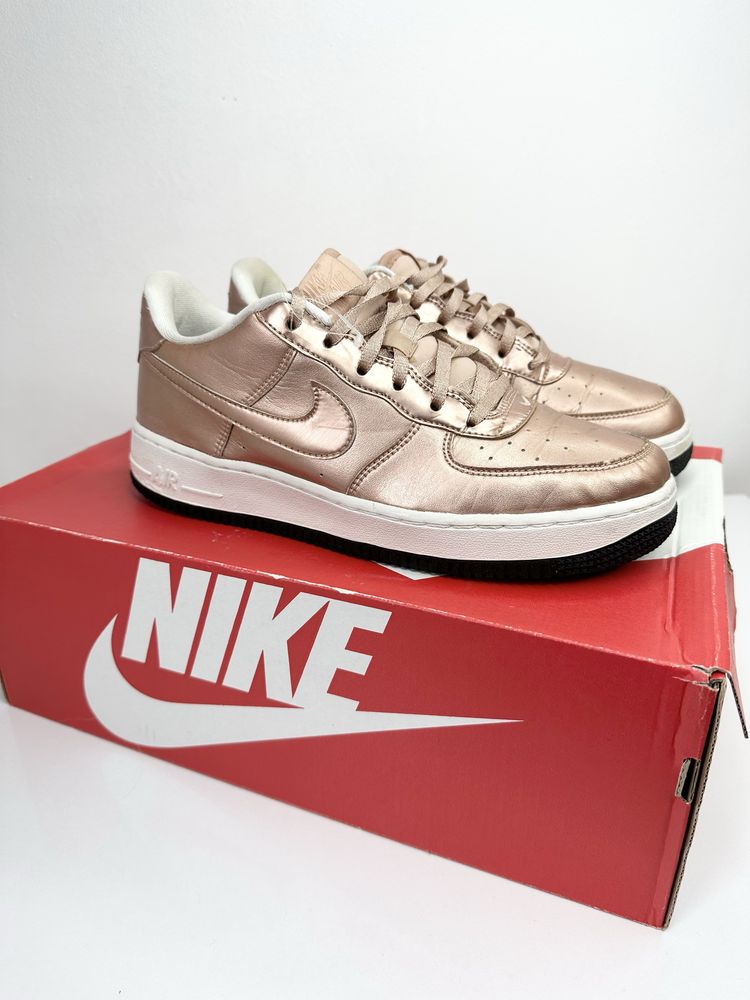Nike Air Force 1 Rose gold(40 )25см. Маратонки