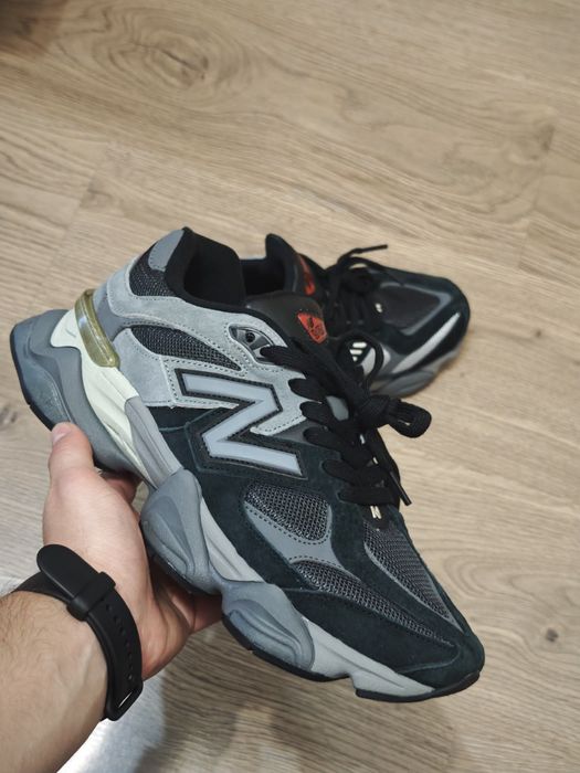 New Balance 9060, 42