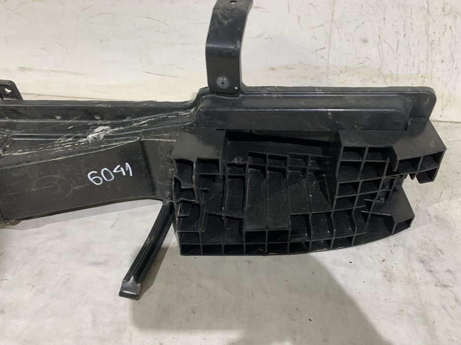 Armatura Bara spate, Hyundai IX20, 2012, 2013, 2014, 2015, 2016, 2017, 2018, cod origine OE 86630-1K000.