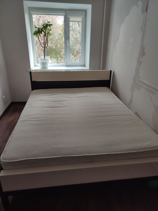 Кровать двуспальная 160*180 с подъемным механизмом