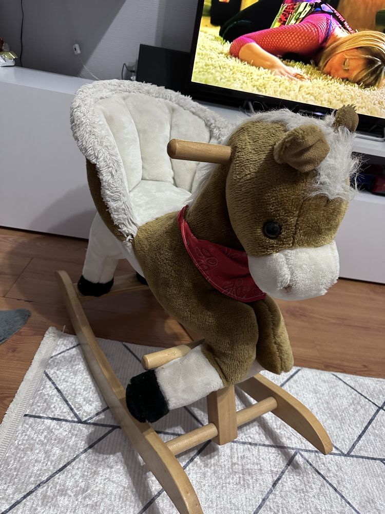 Люлеещо се конче