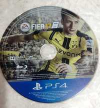 Продам игру FIFA 17 на PS4