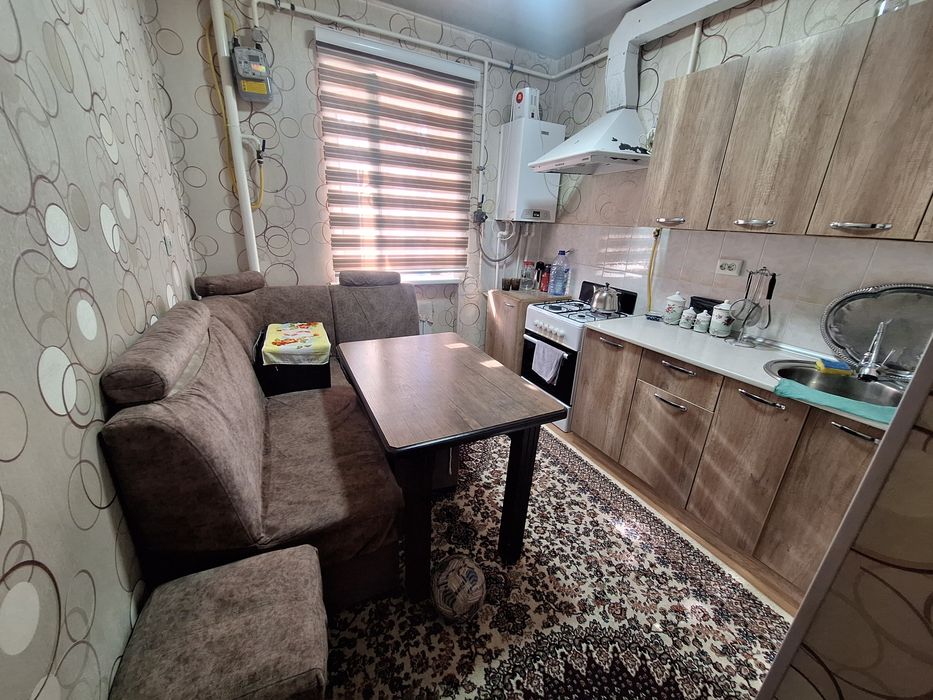 Uy sotiladi sergili 5 A 27 dom