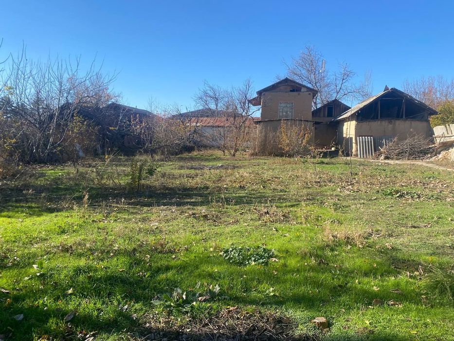 Oqtosh Xovli uy sotiladi