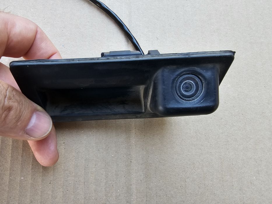 Vând sistem cameră marșarier vw Passat B7 break