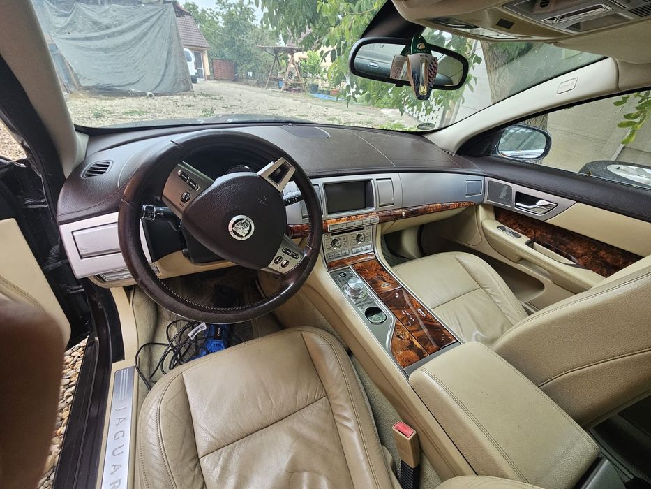 Urgent ! Jaguar XF 2010 3.0 D motor defect