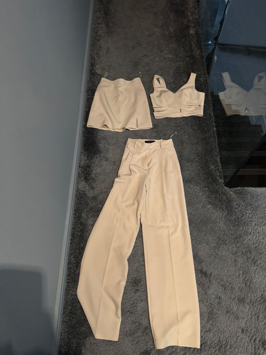 Бежов костюм от 3 части Cliche