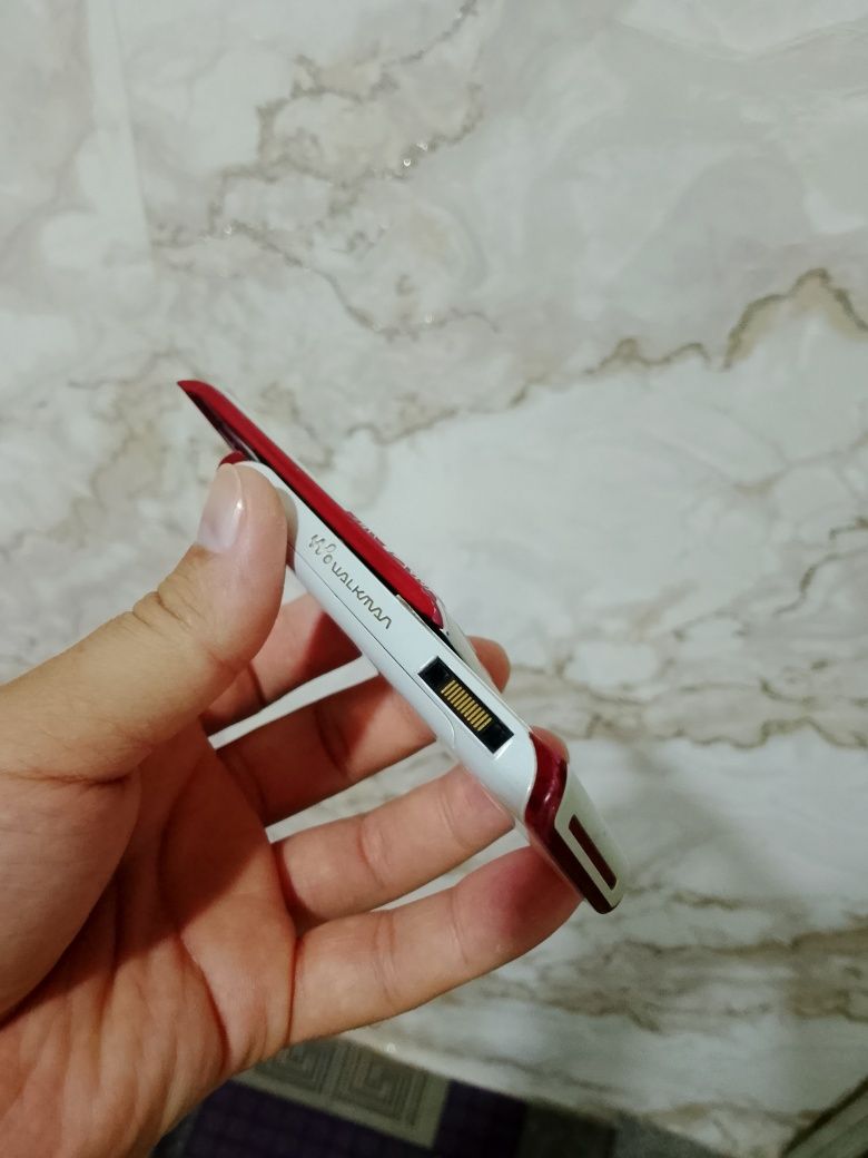 Sony Ericson w595