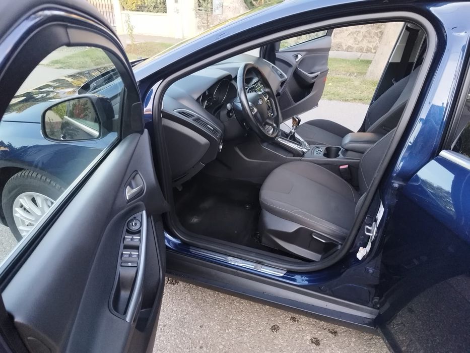 Ford Focus Titanium 2.0 Tdci cu 140 cp,an 2011,climatronic, incalzire