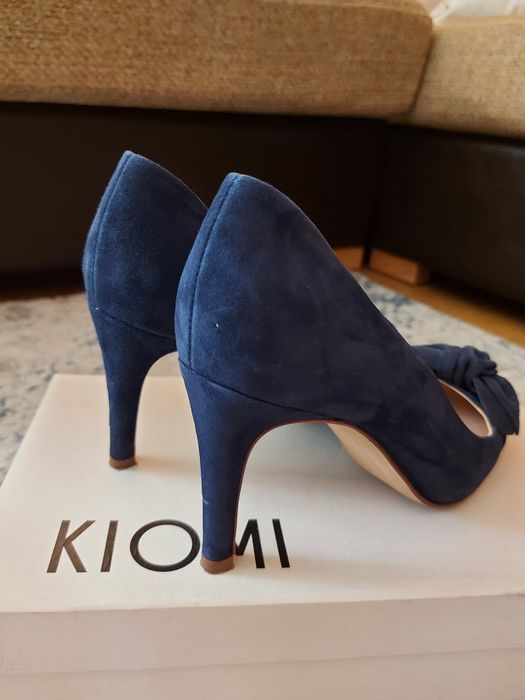 Kiomi Киоми кожени естествен велур тъмно сини обувки 38 номер