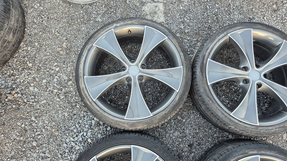 Джанти CARMANI 5/114.3 Toyota,Mitsubishi,Nissan 5x114.3

Употребявани,