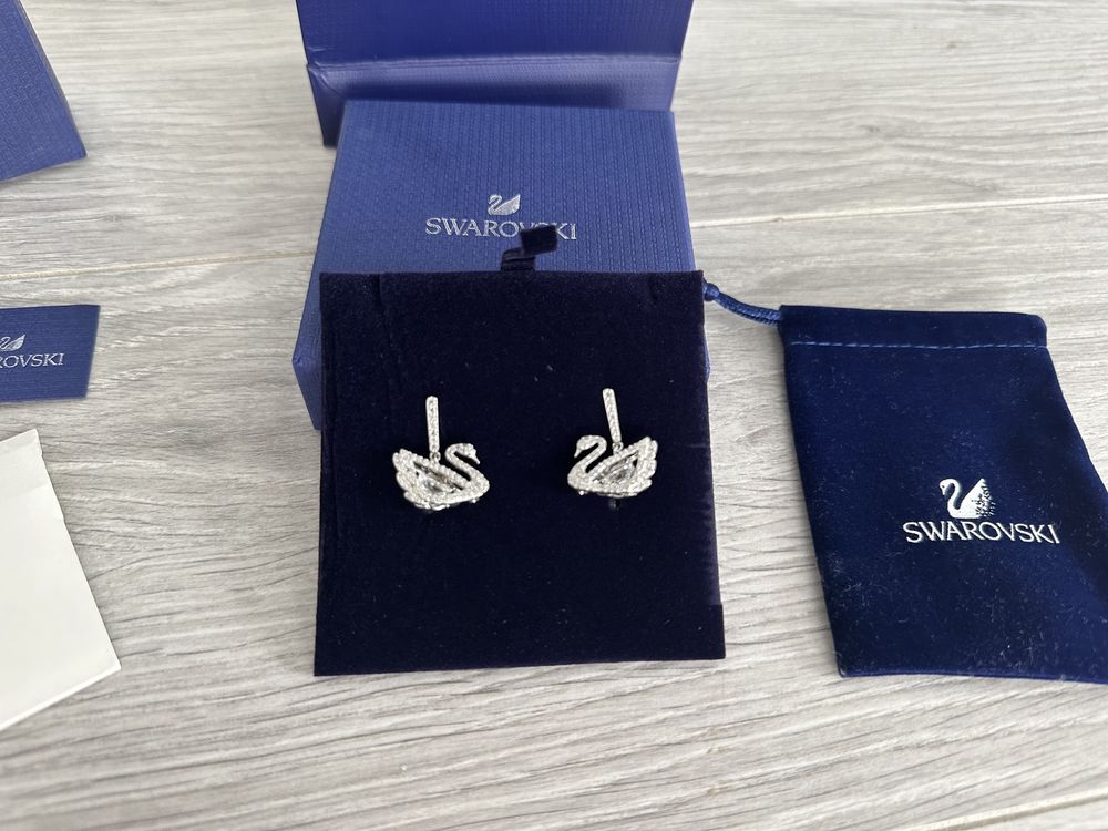 Cercei Swarovski Swan argintii