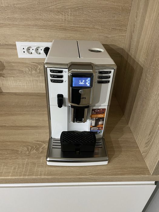 Espressor Philips LatteGo