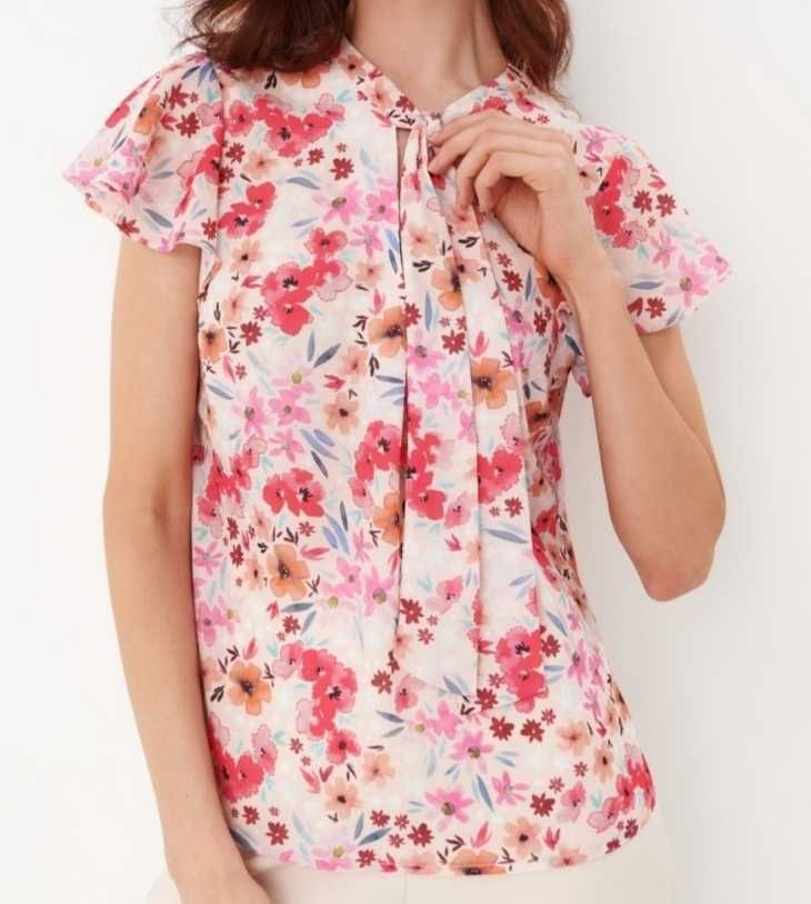 Bluza cu model floral MOHITO