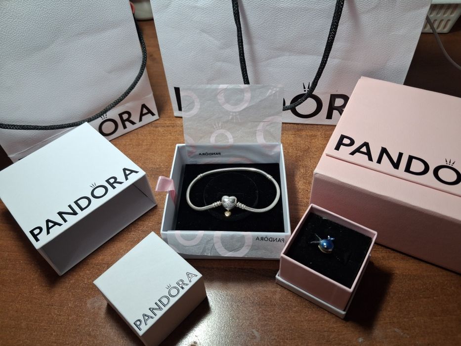 Браслет Pandora + шармик, новые, со всеми упаковками бренда