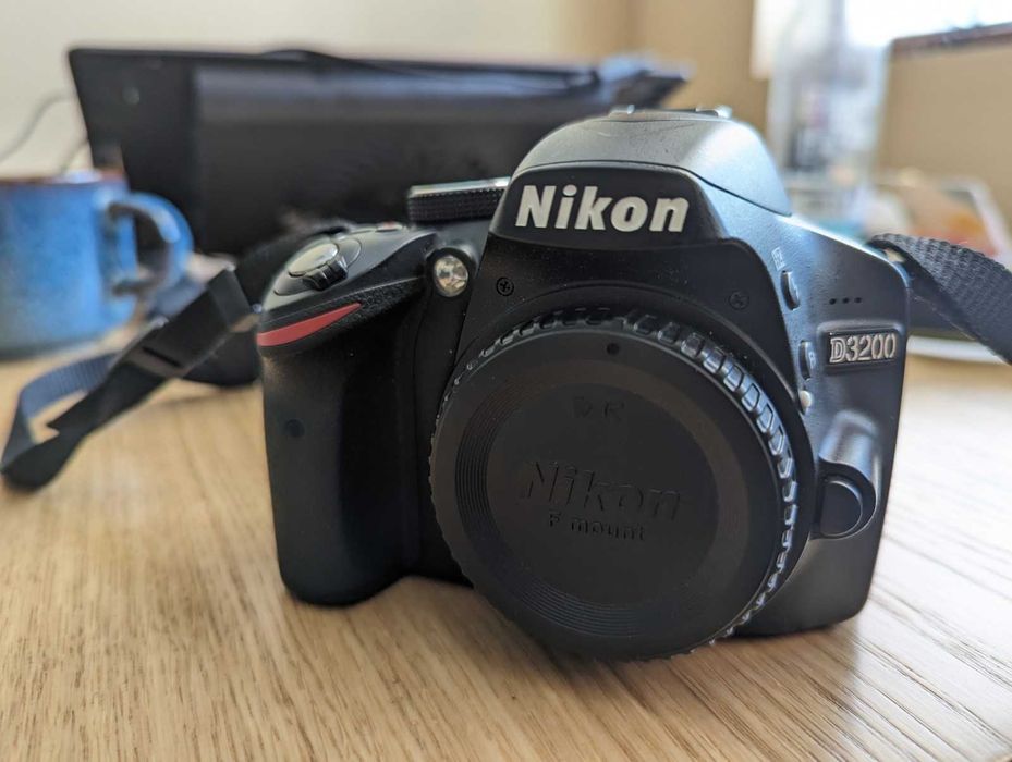 Фотоапарат Nikon D3200 тяло