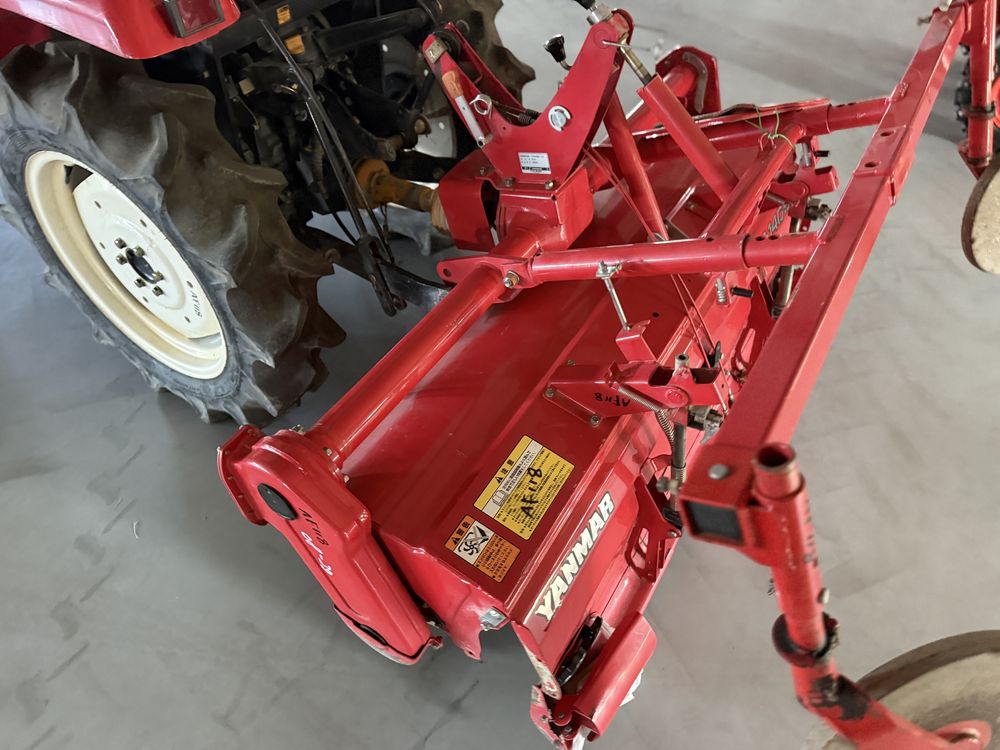 Tractor Japonez ca nou Yanmar 20 cp 4x4 Servo Inversor Impecabil