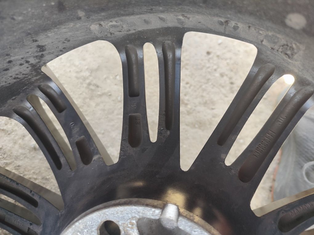 KIA лети джанти със зимни гуми 235/65R17 Hankook