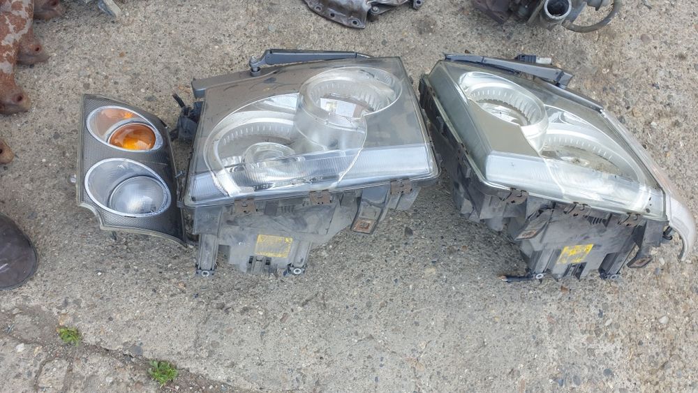 Far faruri xenon stanga dreapta Range Rover Vogue L322