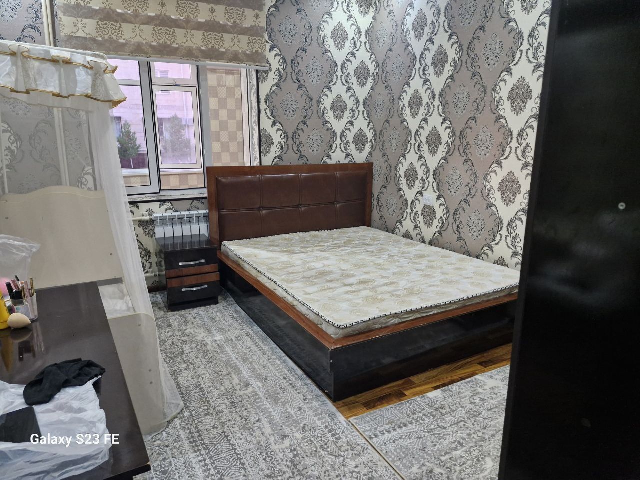 Тонгни олдидаги зарафшон доми 1-этаж 2-хона килинган