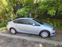 Opel Astra 1.6 Benzină 2016 Climatronic Pilot Automat