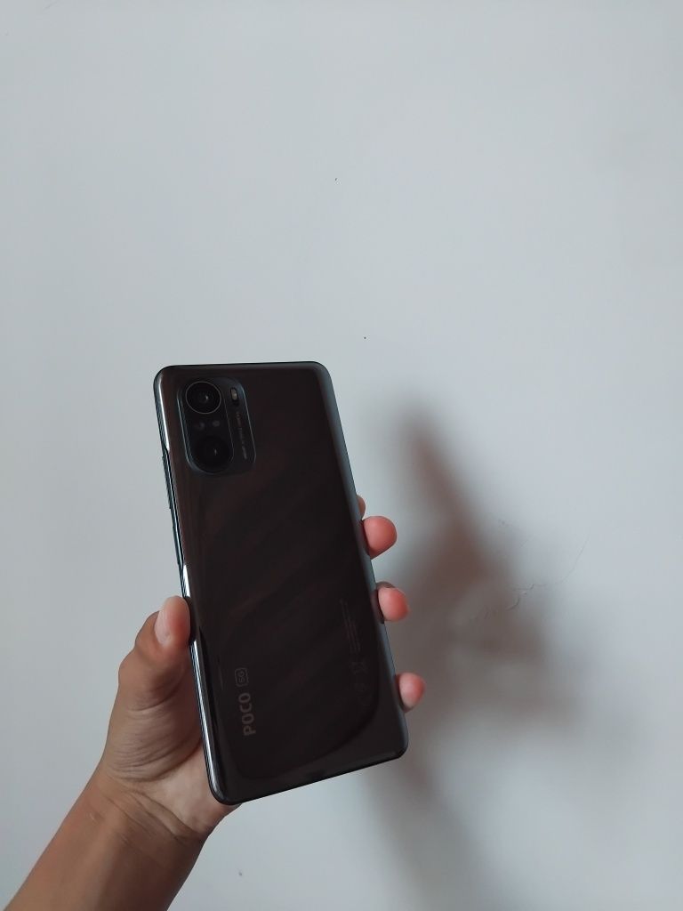 Poco f3 12/128 идеал