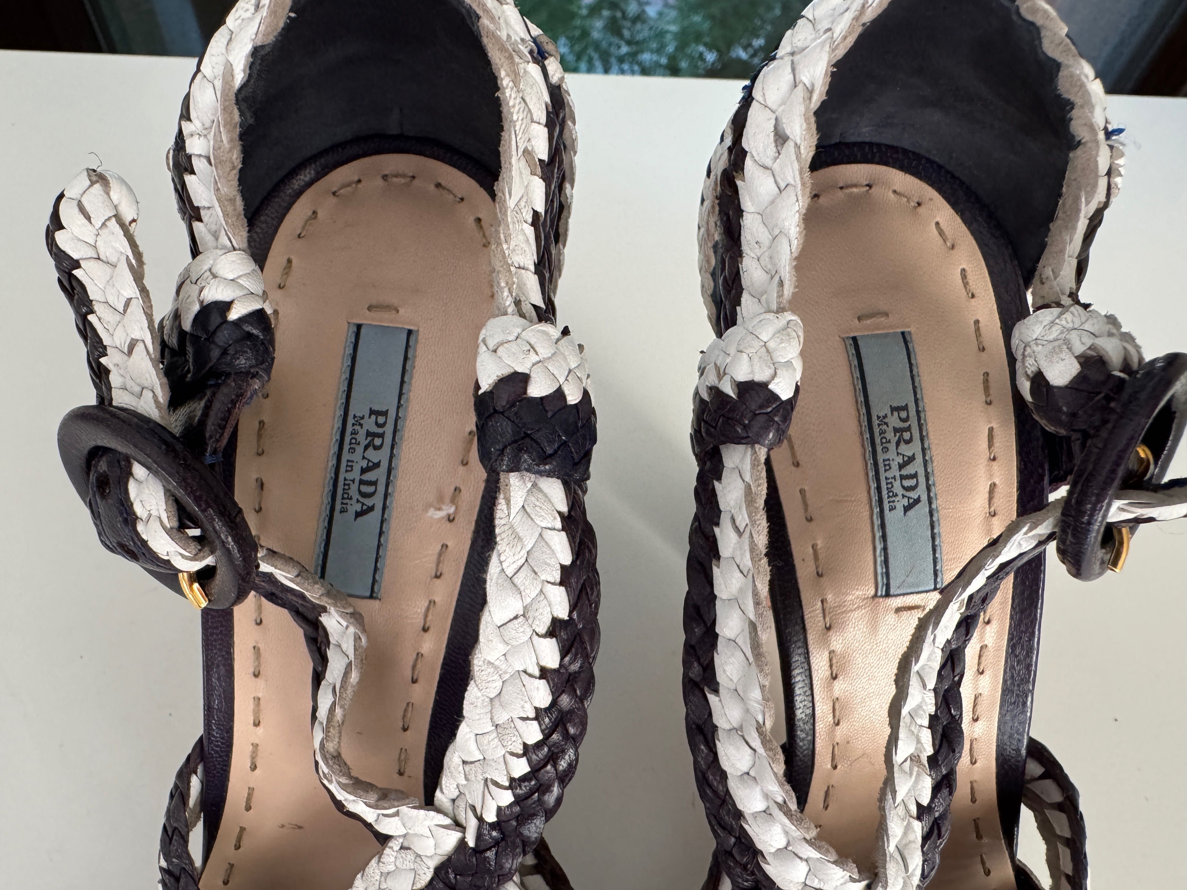 PRADA обувки на ток, 38-размер от естествена кожа
