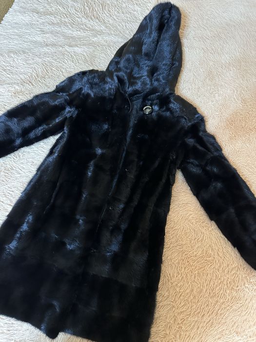 Продам норковую шубу