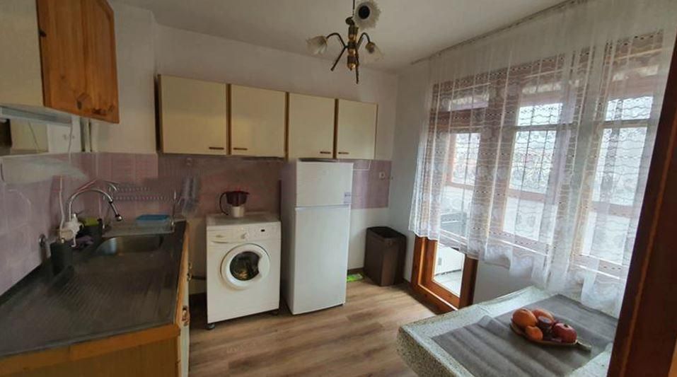 Дава се под наем Двустаен апартамент в Пловдив, Център - 70 кв.м за 375 € - Снимка #1
